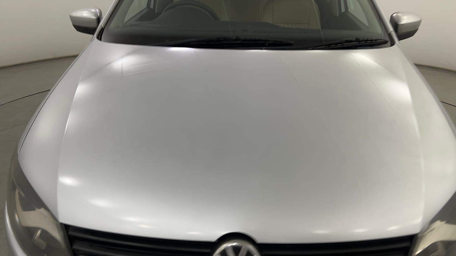 Used 2015 Volkswagen Polo Comfortline 1.2L (P) Petrol Manual dents MINOR SCRATCH