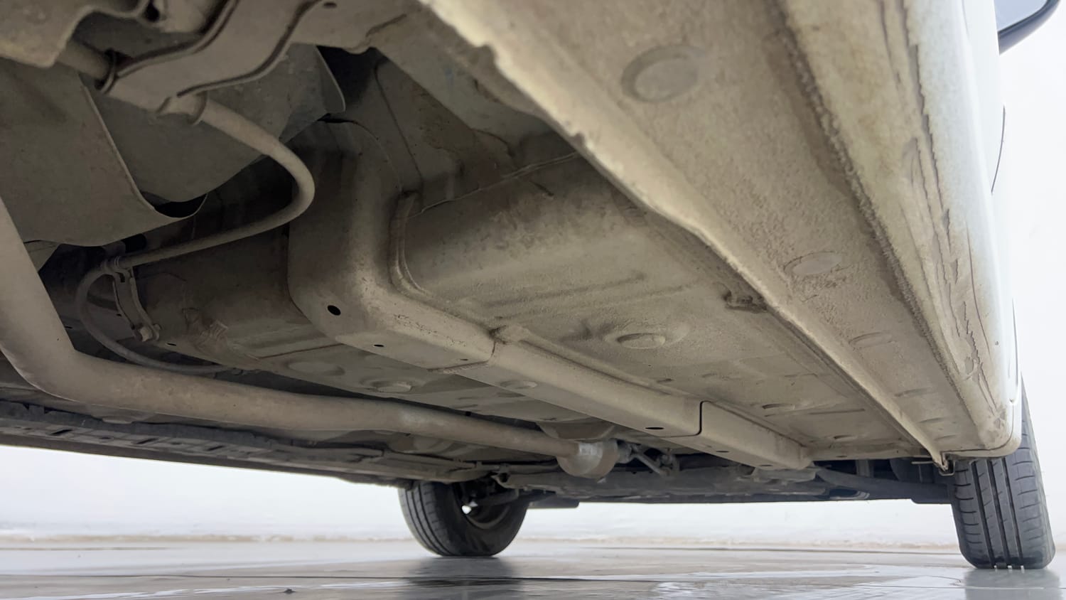 Used 2021 Hyundai Aura S 1.2 CNG Cng Manual extra REAR RIGHT UNDERBODY VIEW