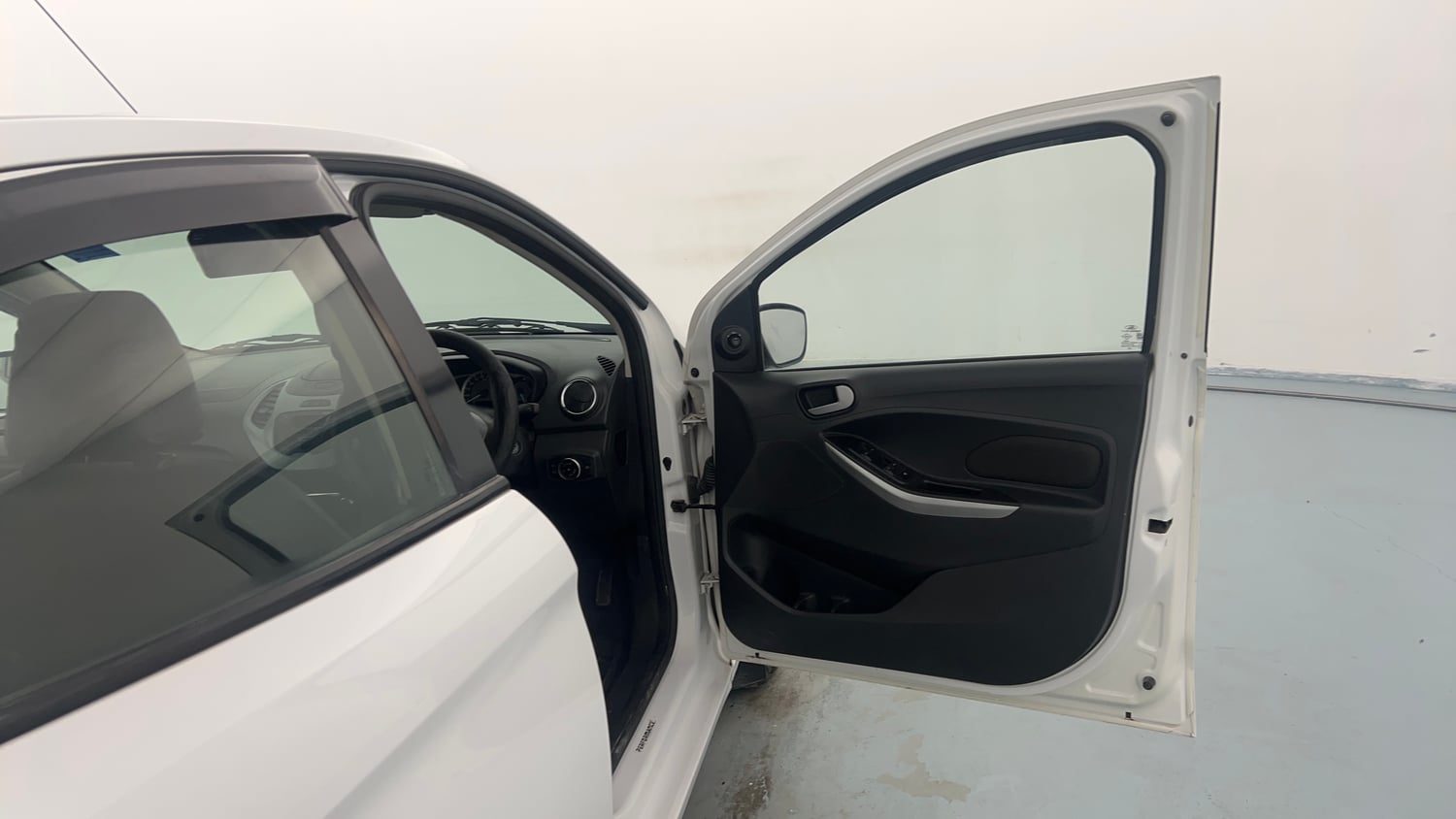 Used 2016 Ford Figo Titanium 1.5 Ti-VCT AT Petrol Automatic interior RIGHT FRONT DOOR OPEN VIEW