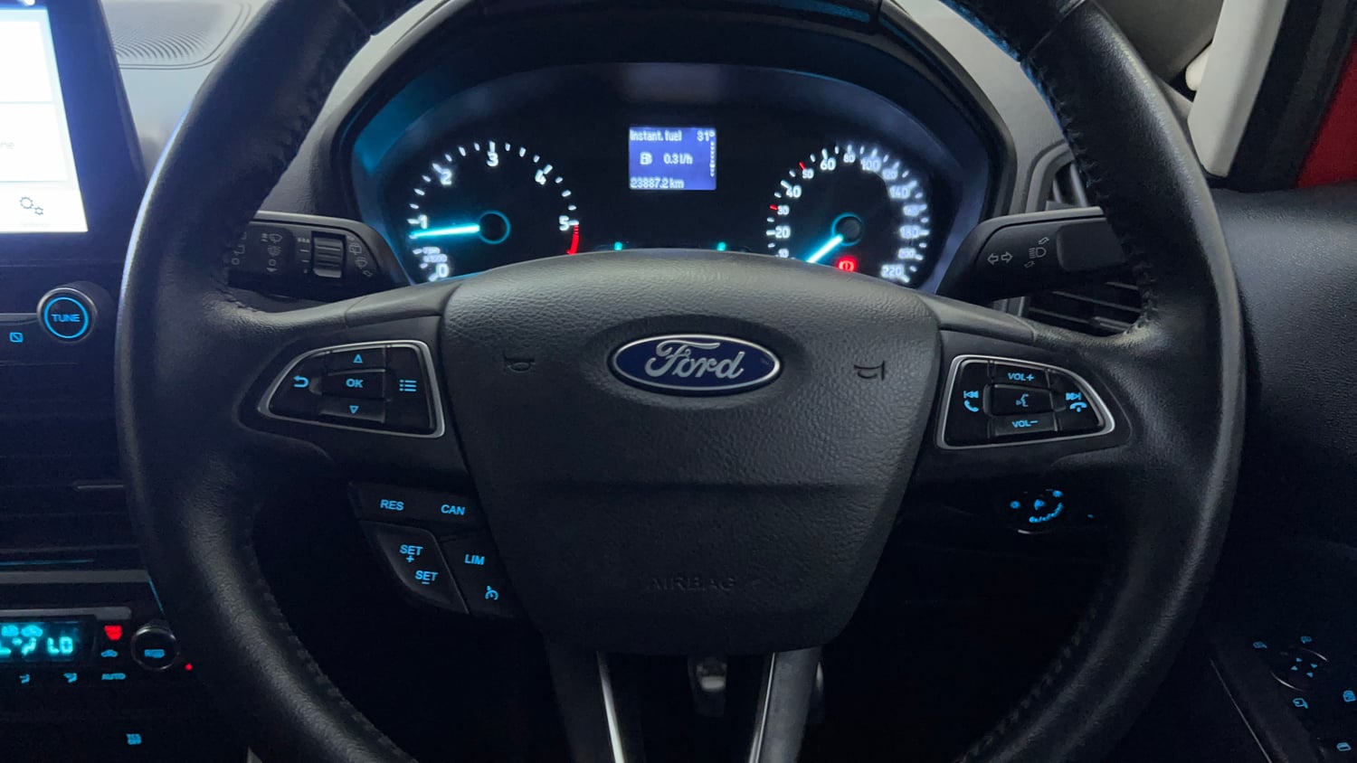 Used 2018 Ford EcoSport Titanium + 1.5L TDCi Diesel Manual top_features Airbags