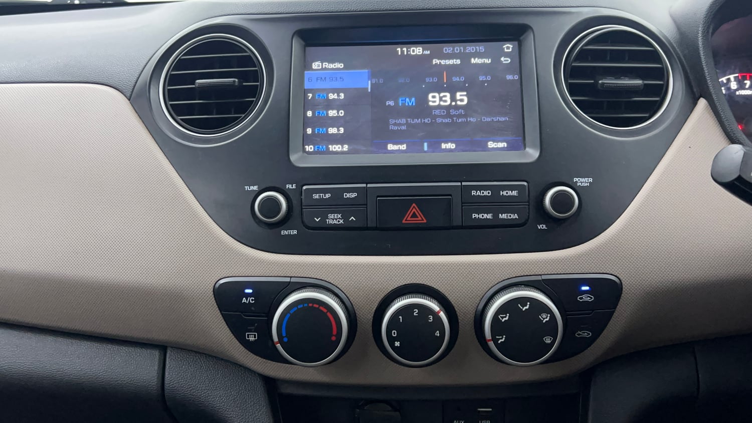 Used 2020 Hyundai Grand i10 Sportz 1.2 Kappa VTVT Petrol Manual interior MUSIC SYSTEM & AC CONTROL VIEW