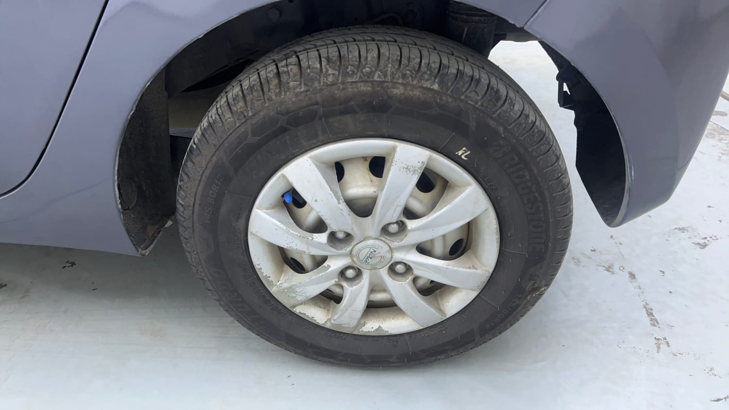 Used 2017 Hyundai Eon Era + Petrol Manual tyres LEFT REAR TYRE RIM VIEW