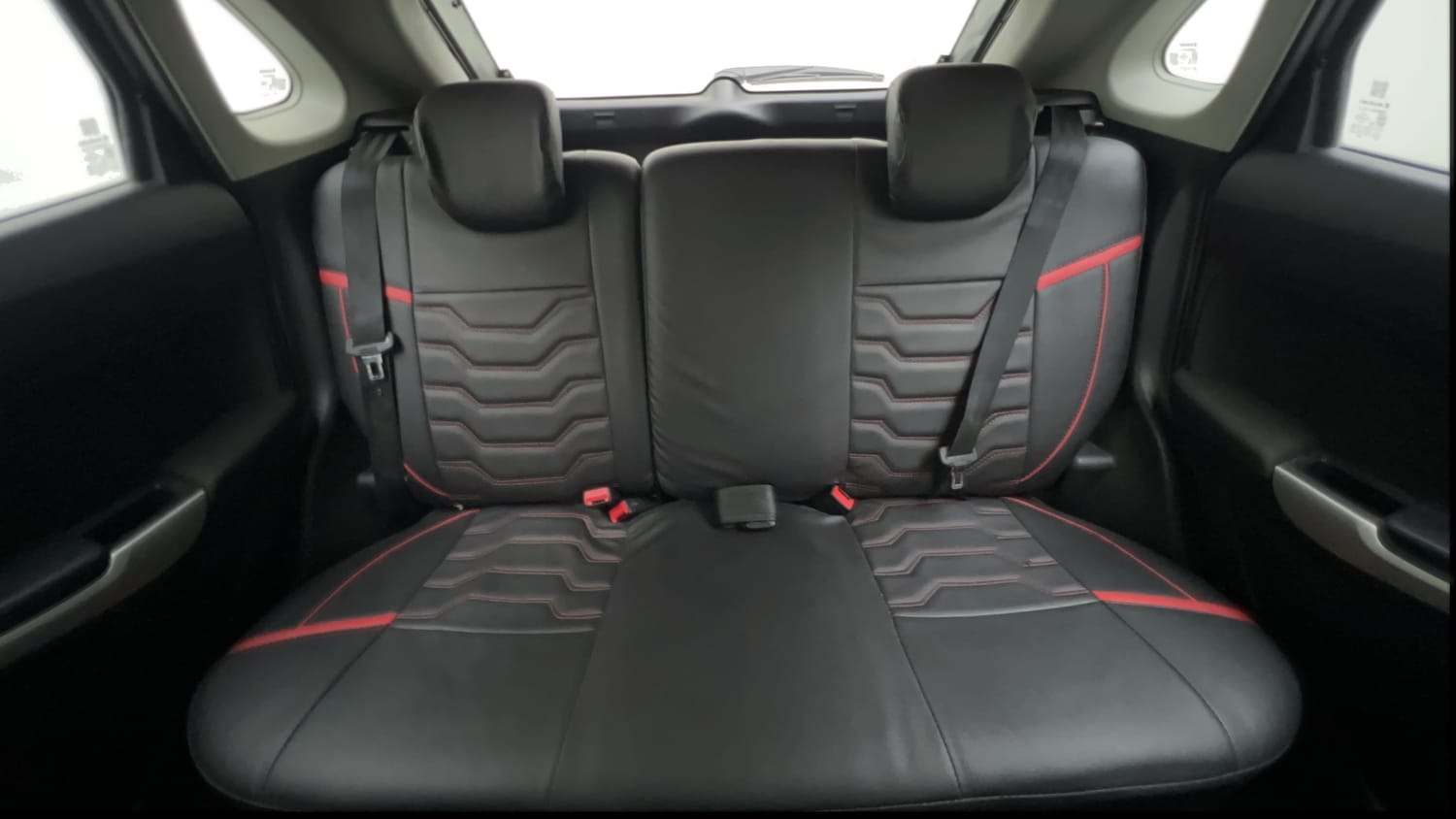 Used 2017 Maruti Suzuki Baleno Delta 1.2 Petrol Manual interior REAR SEAT CONDITION VIEW