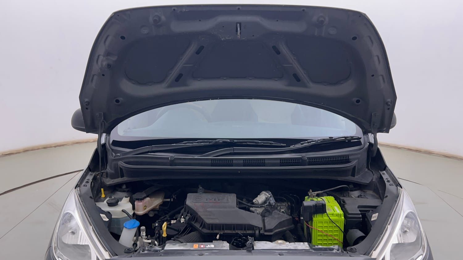 Used 2020 Hyundai Santro Era Executive Petrol Manual engine ENGINE & BONNET OPEN FRONT VIEW