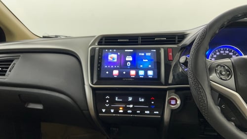 Used 2015 Honda City VX Petrol Manual interior MUSIC SYSTEM & AC CONTROL VIEW
