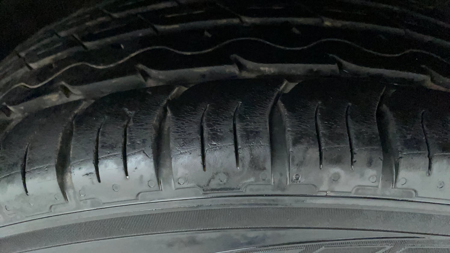 Used 2016 Hyundai i20 Active 1.2 S Petrol Manual tyres RIGHT FRONT TYRE TREAD VIEW