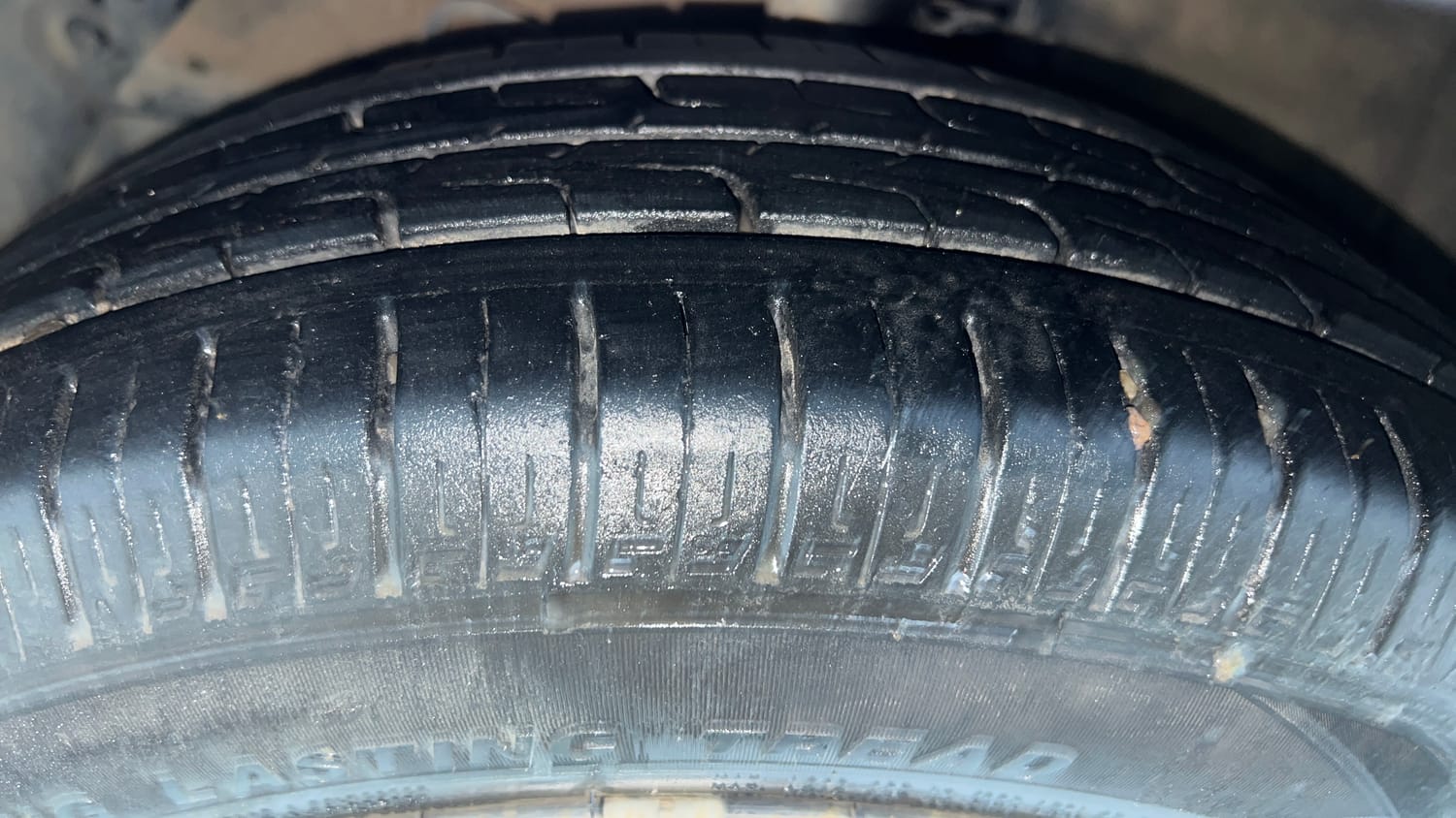 Used 2019 Hyundai Grand i10 Sportz 1.2 Kappa VTVT Petrol Manual tyres LEFT FRONT TYRE TREAD VIEW