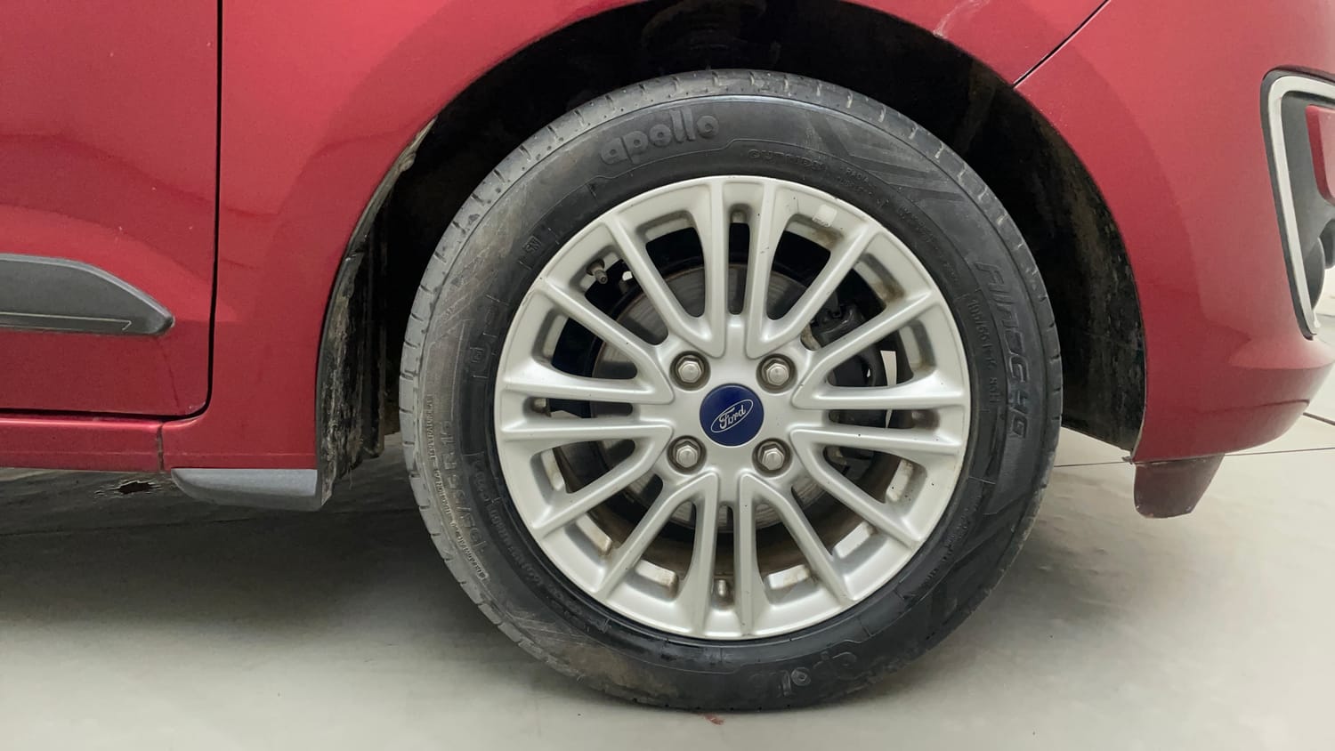 Used 2020 Ford Figo Aspire Titanium 1.2 Ti-VCT Petrol Manual tyres RIGHT FRONT TYRE RIM VIEW