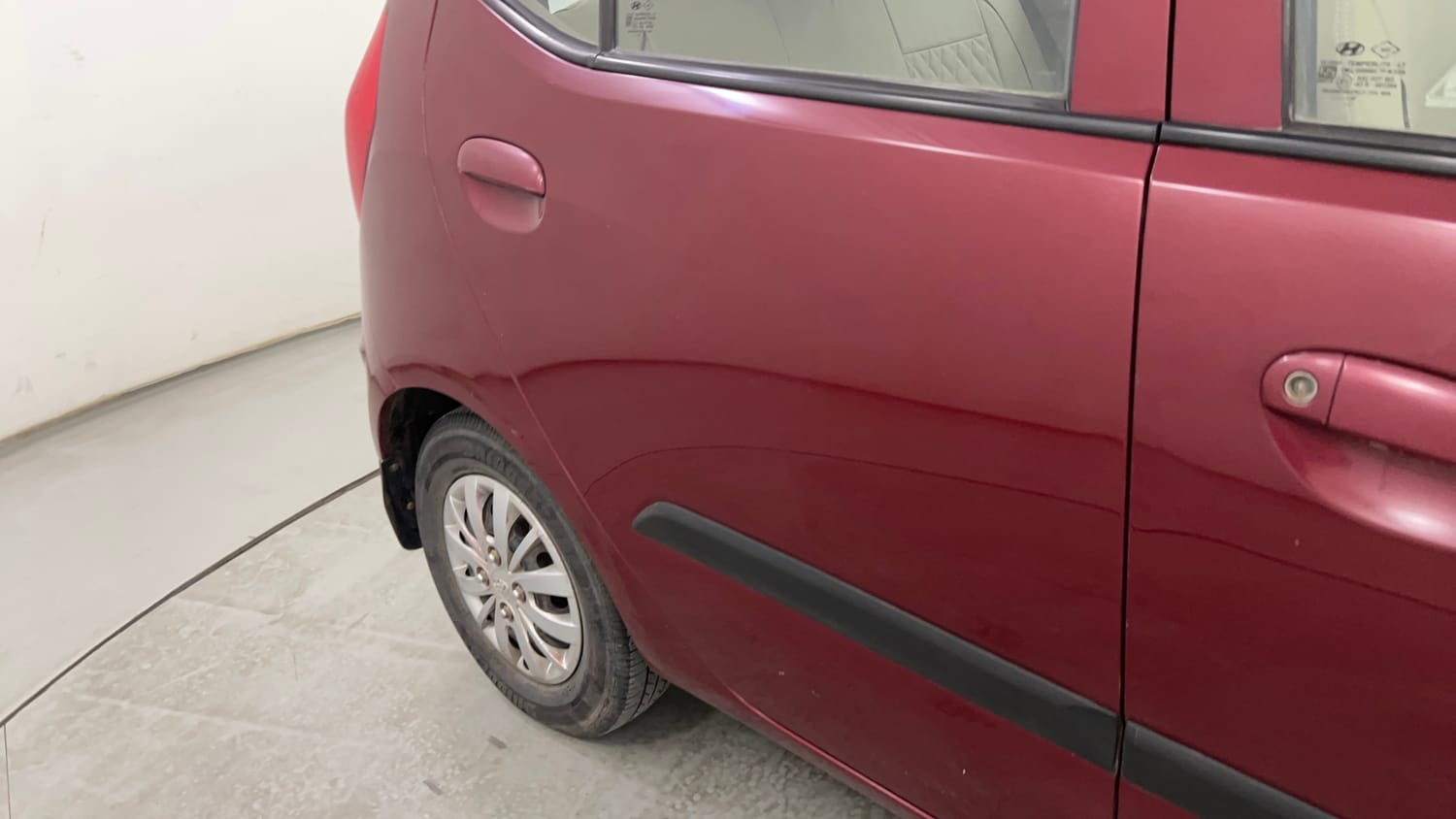 Used 2015 Hyundai i10 Sportz 1.1 iRDE2 Petrol Manual dents MINOR SCRATCH