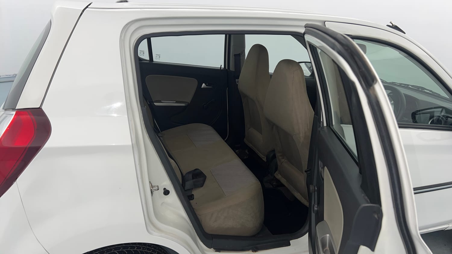 Used 2018 Maruti Suzuki Alto K10 VXi Petrol Manual interior RIGHT SIDE REAR DOOR CABIN VIEW