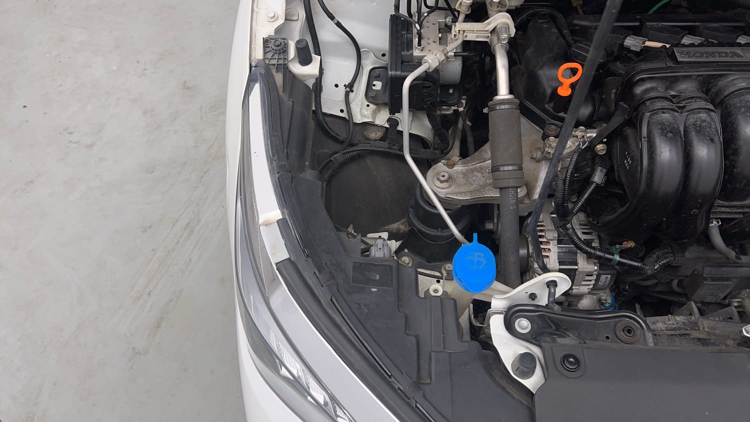 Used 2023 Honda City ZX Petrol CVT Petrol Automatic engine ENGINE RIGHT SIDE VIEW