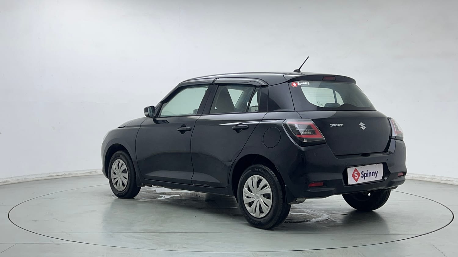 Used 2025 Maruti Suzuki Swift VXi AMT Petrol Automatic exterior LEFT REAR CORNER VIEW