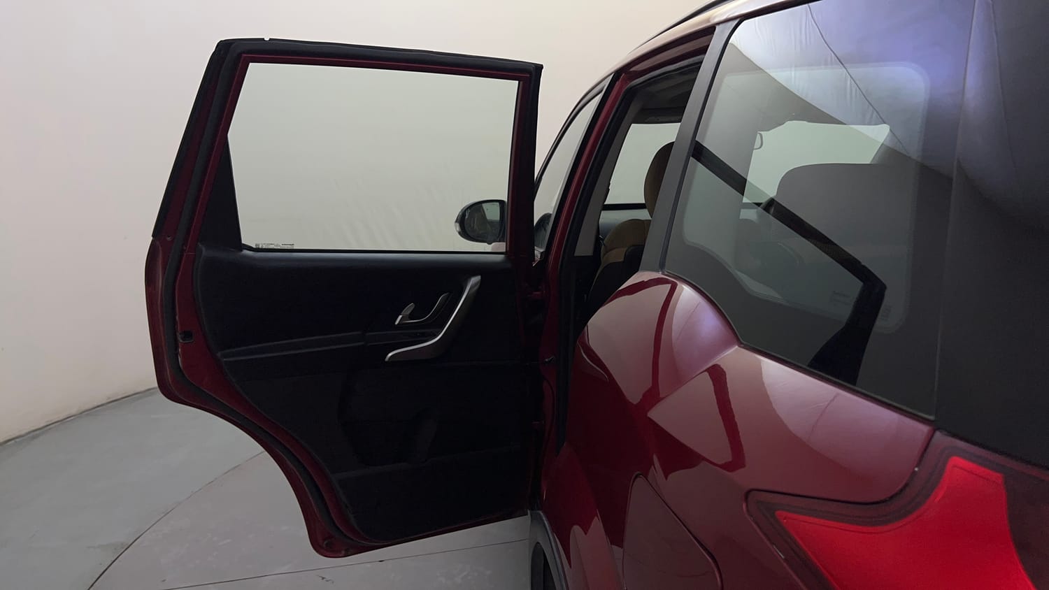 Used 2019 Mahindra XUV500 W9 AT Diesel Automatic interior LEFT REAR DOOR OPEN VIEW
