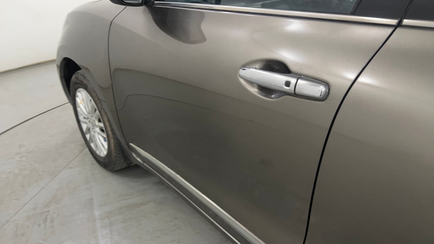 Used 2022 Maruti Suzuki Dzire ZXi CNG Cng Manual dents MINOR SCRATCH