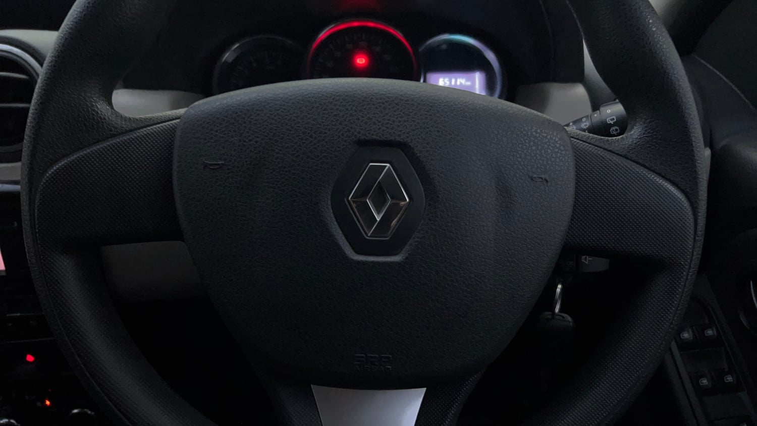 Used 2015 Renault Duster RxL Petrol Petrol Manual top_features Airbags