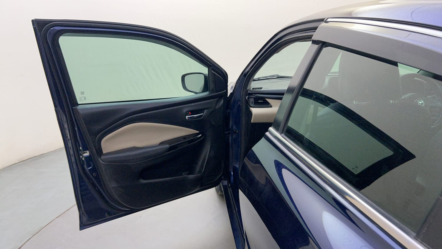 Used 2023 Toyota Glanza V AMT Petrol Automatic interior LEFT FRONT DOOR OPEN VIEW