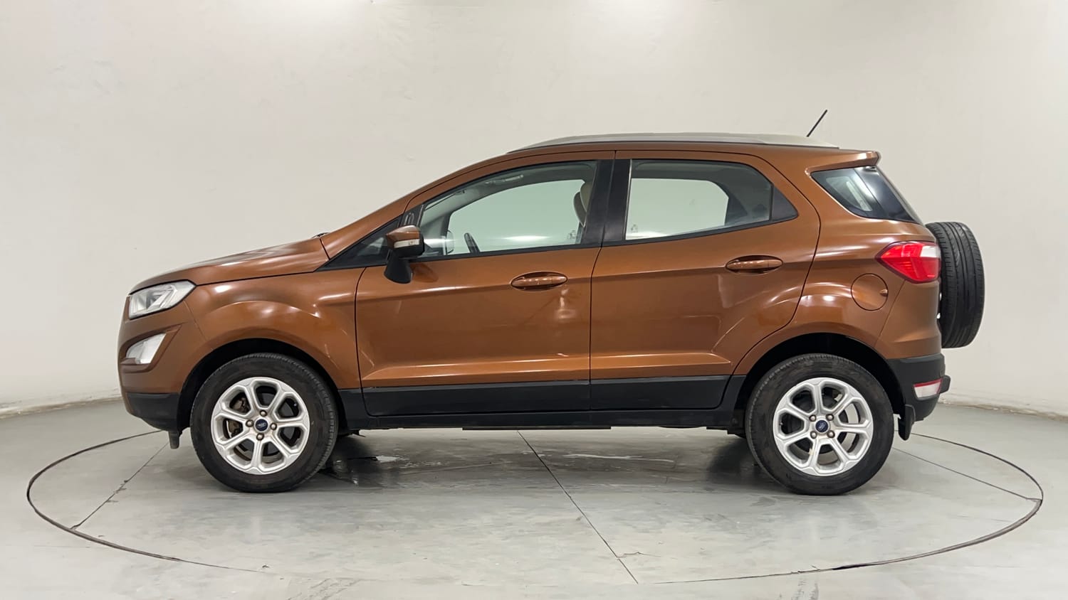 Used 2019 Ford EcoSport Titanium + 1.5L TDCi Diesel Manual exterior LEFT SIDE VIEW
