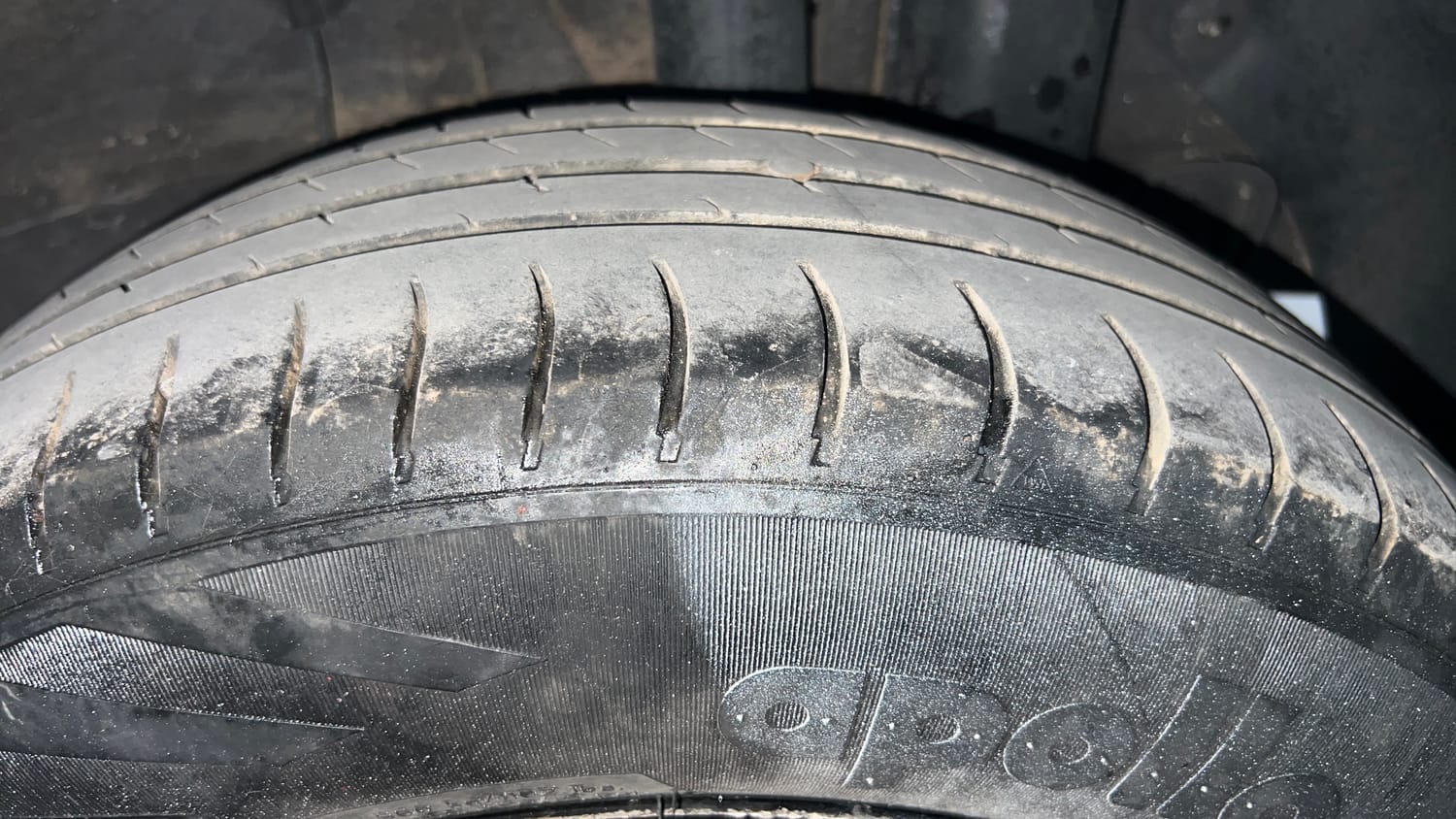 Used 2016 Hyundai Elite i20 Sportz 1.2 Petrol Manual tyres LEFT REAR TYRE TREAD VIEW