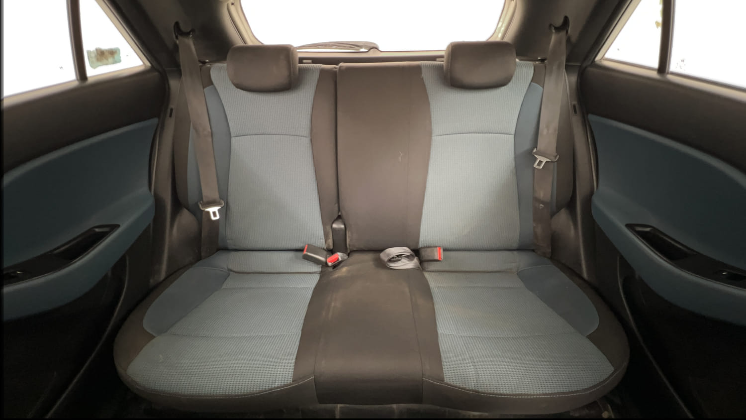 Used 2016 Hyundai i20 Active 1.2 SX Petrol Manual interior REAR SEAT CONDITION VIEW