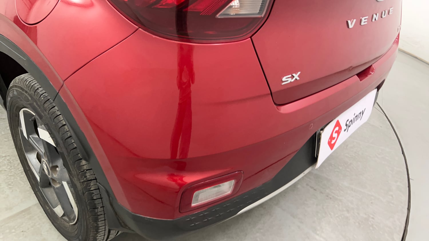 Used 2019 Hyundai Venue SX Plus 1.0 Turbo DCT Petrol Automatic dents MINOR SCRATCH