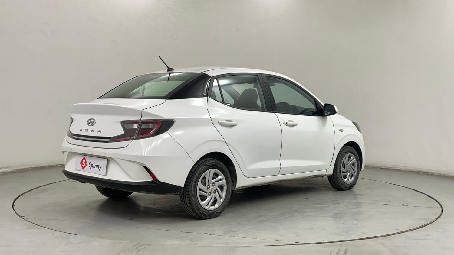Used 2021 Hyundai Aura S 1.2 CNG Cng Manual exterior RIGHT REAR CORNER VIEW