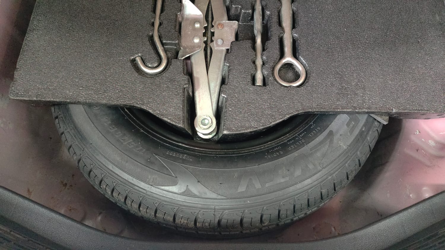 Used 2020 Honda Jazz ZX CVT Petrol Automatic tyres SPARE TYRE VIEW
