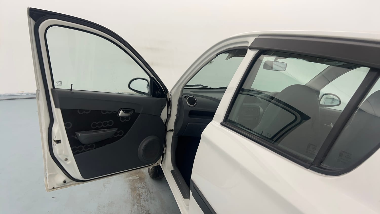 Used 2016 Maruti Suzuki Alto 800 Vxi Petrol Manual interior LEFT FRONT DOOR OPEN VIEW