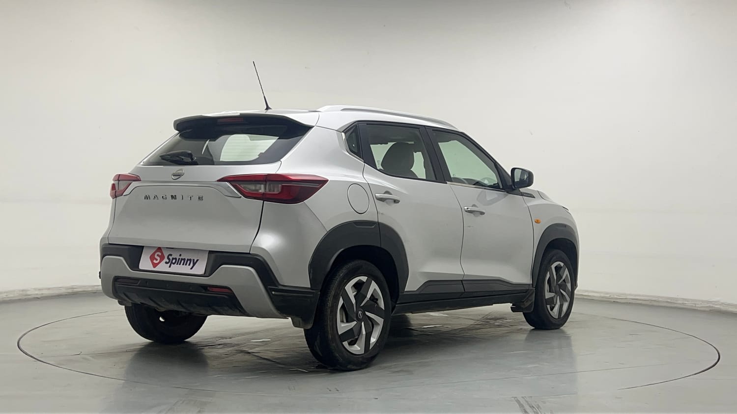 Used 2021 Nissan Magnite XE Petrol Manual exterior RIGHT REAR CORNER VIEW