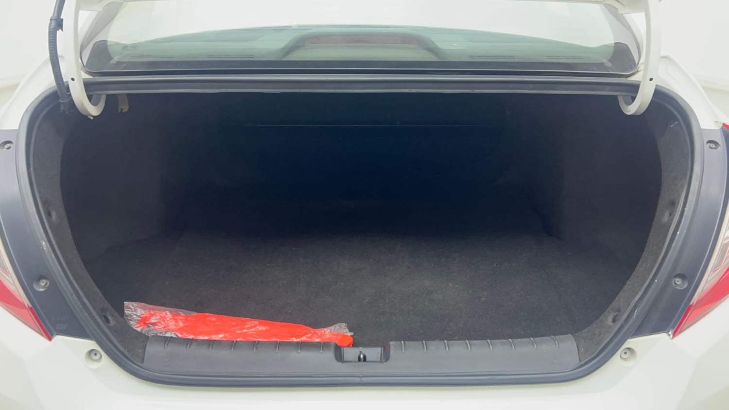 Used 2019 Honda Civic VX CVT Petrol Petrol Automatic interior DICKY INSIDE VIEW