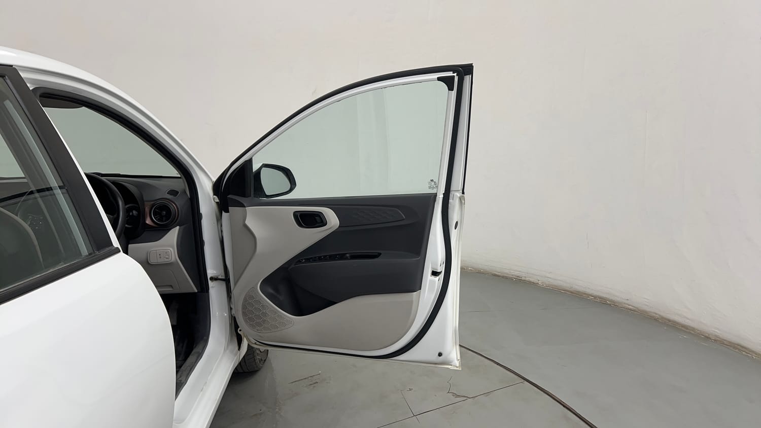 Used 2021 Hyundai Aura S 1.2 CNG Cng Manual interior RIGHT FRONT DOOR OPEN VIEW
