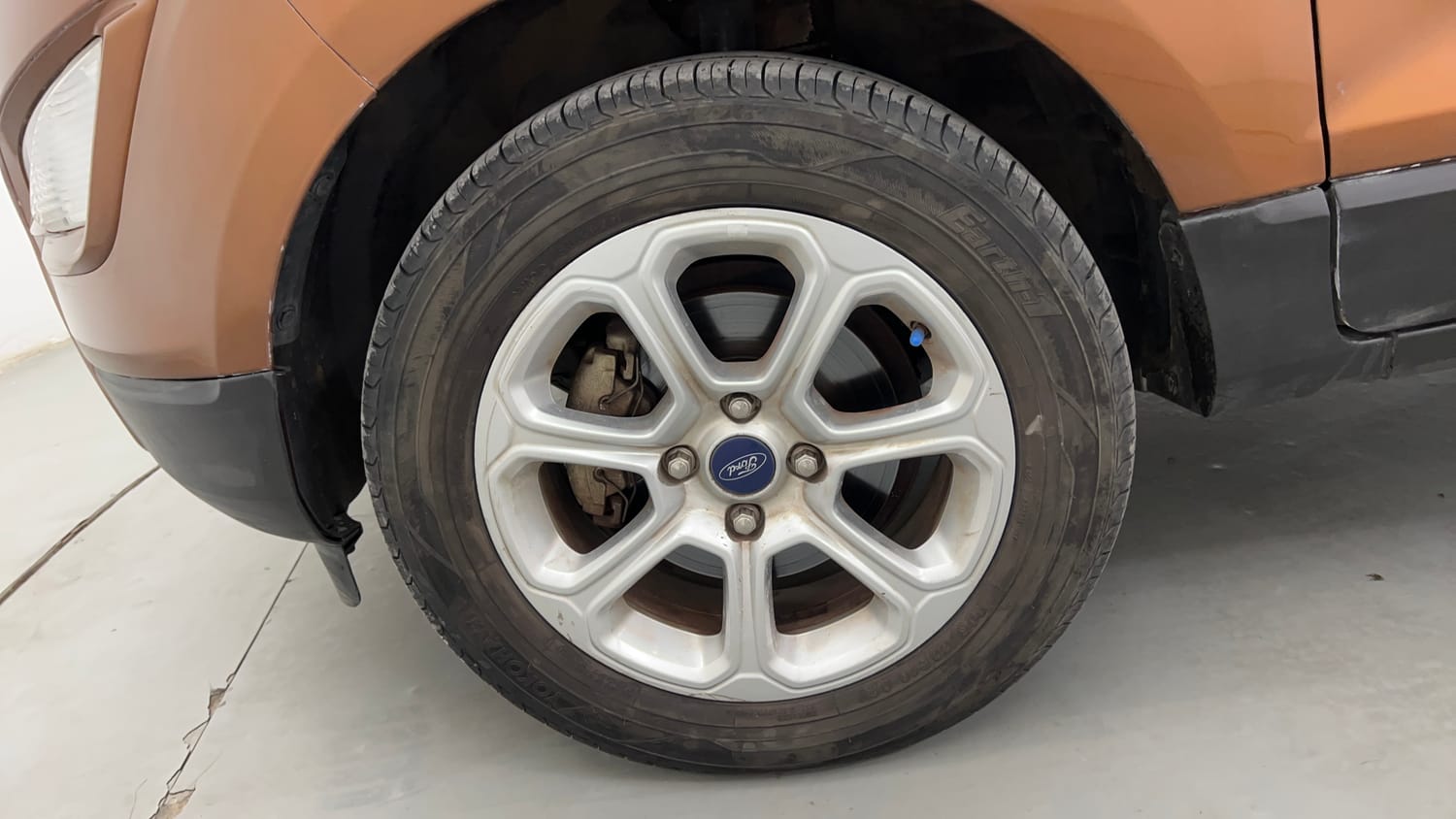 Used 2019 Ford EcoSport Titanium + 1.5L TDCi Diesel Manual tyres LEFT FRONT TYRE RIM VIEW