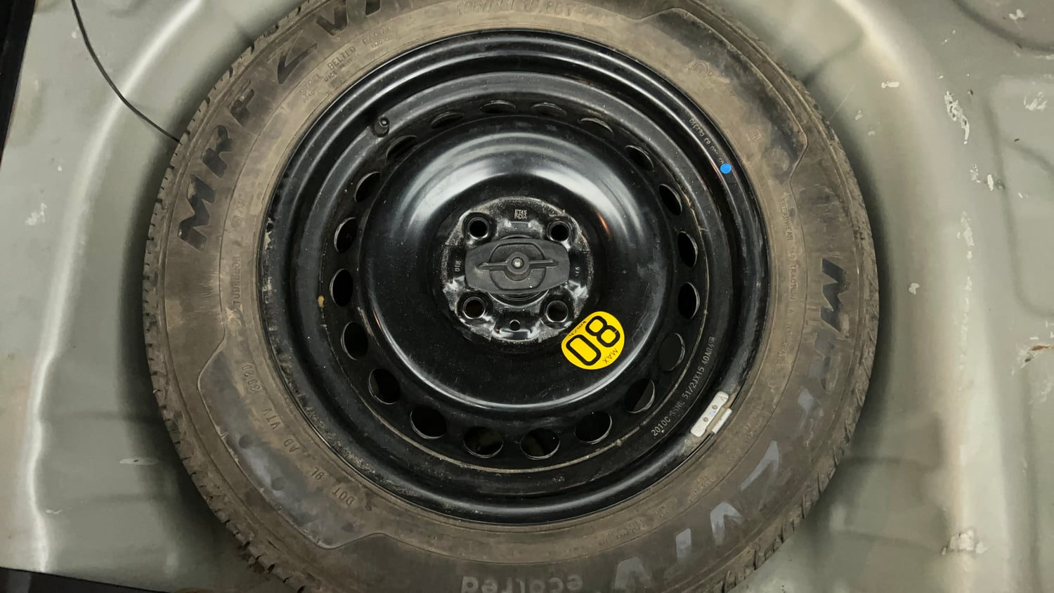 Used 2020 Maruti Suzuki Baleno Zeta Petrol Manual tyres SPARE TYRE VIEW