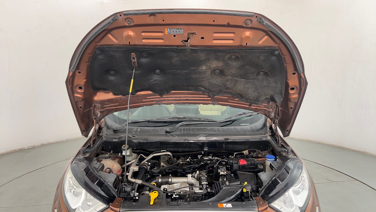 Used 2019 Ford EcoSport Titanium + 1.5L TDCi Diesel Manual engine ENGINE & BONNET OPEN FRONT VIEW