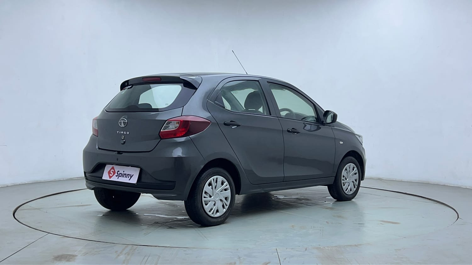 Used 2022 Tata Tiago XE Petrol Manual exterior RIGHT REAR CORNER VIEW