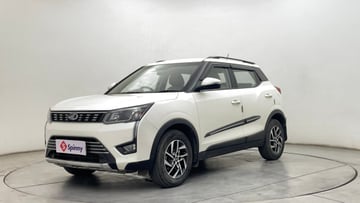 Used 2022 Mahindra XUV 300 W8 (O) 1.5 Diesel AMT Diesel Automatic Image