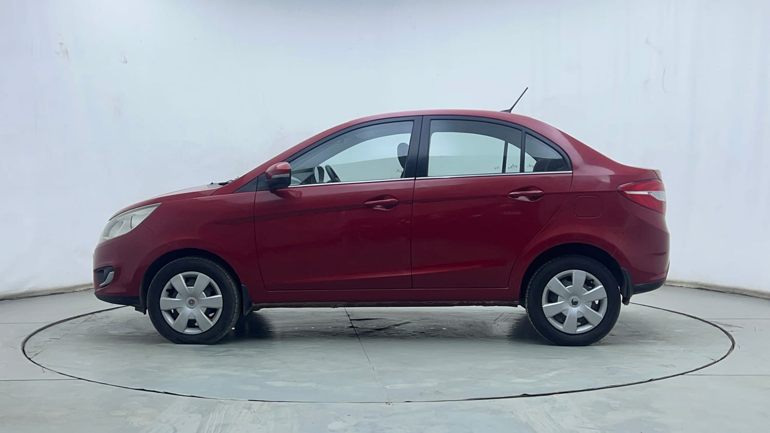 Used 2015 Tata Zest XMS Petrol Petrol Manual exterior LEFT SIDE VIEW
