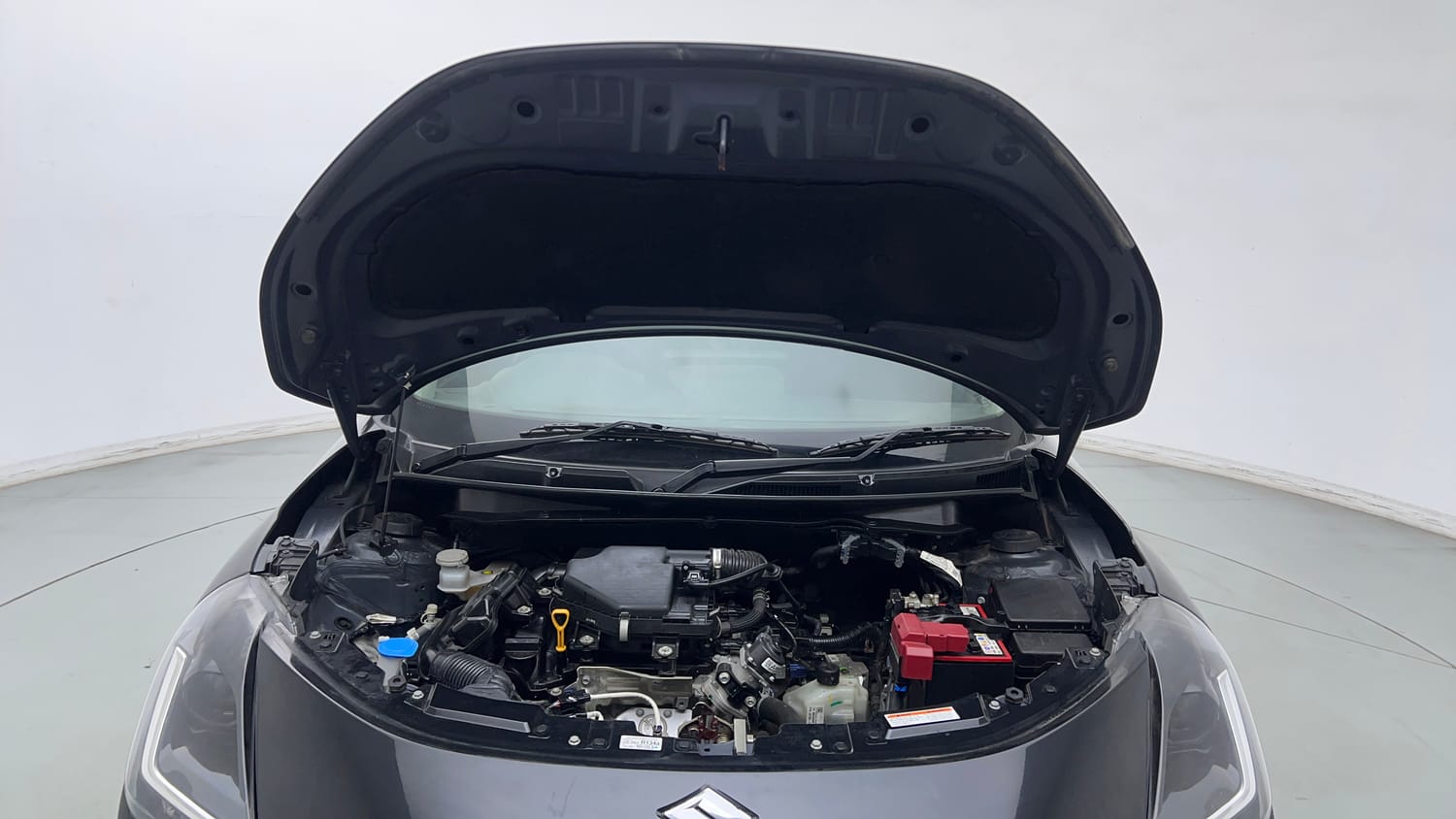 Used 2025 Maruti Suzuki Swift VXi AMT Petrol Automatic engine ENGINE & BONNET OPEN FRONT VIEW