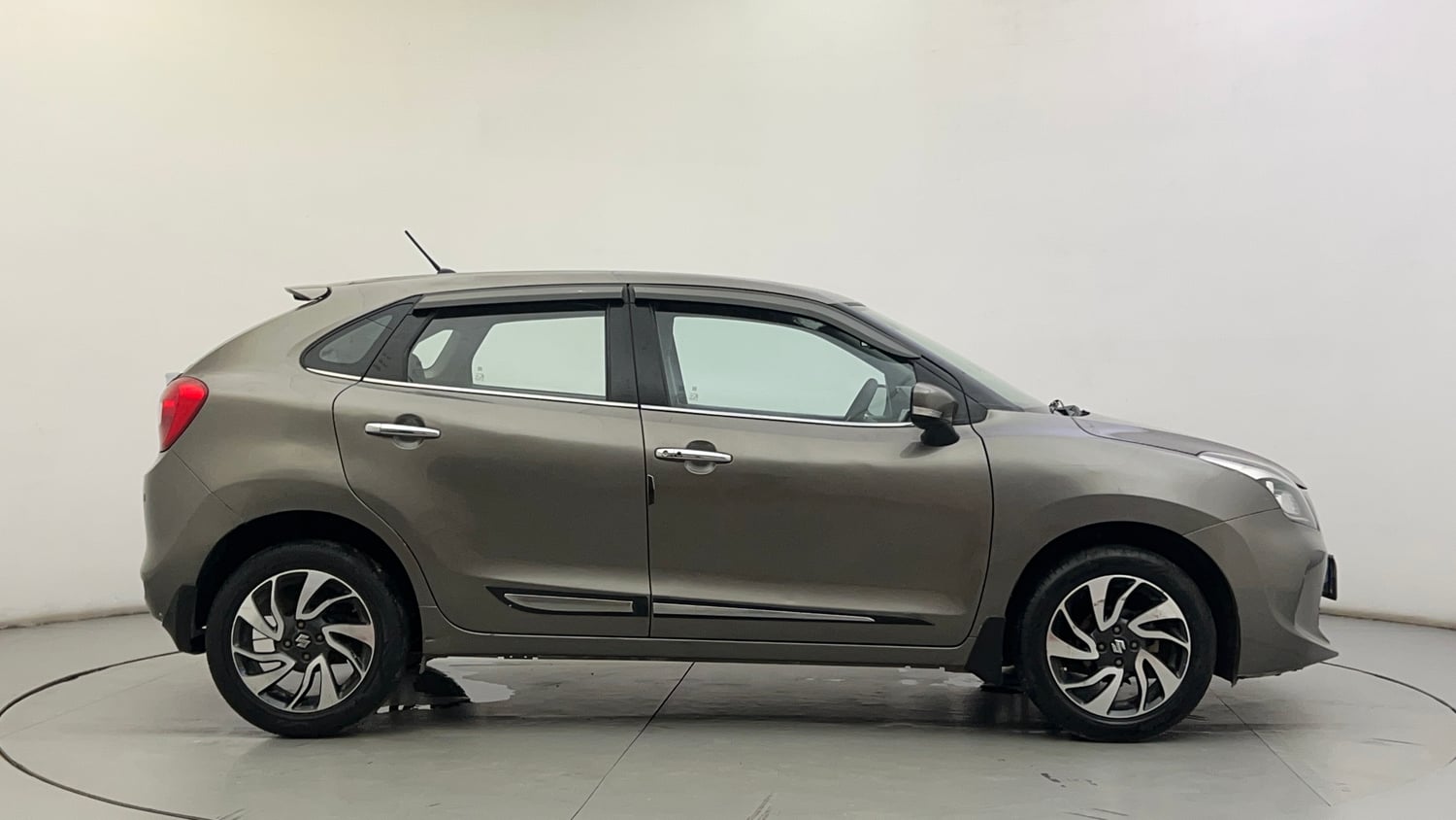 Used 2020 Maruti Suzuki Baleno Zeta Petrol Manual exterior RIGHT SIDE VIEW