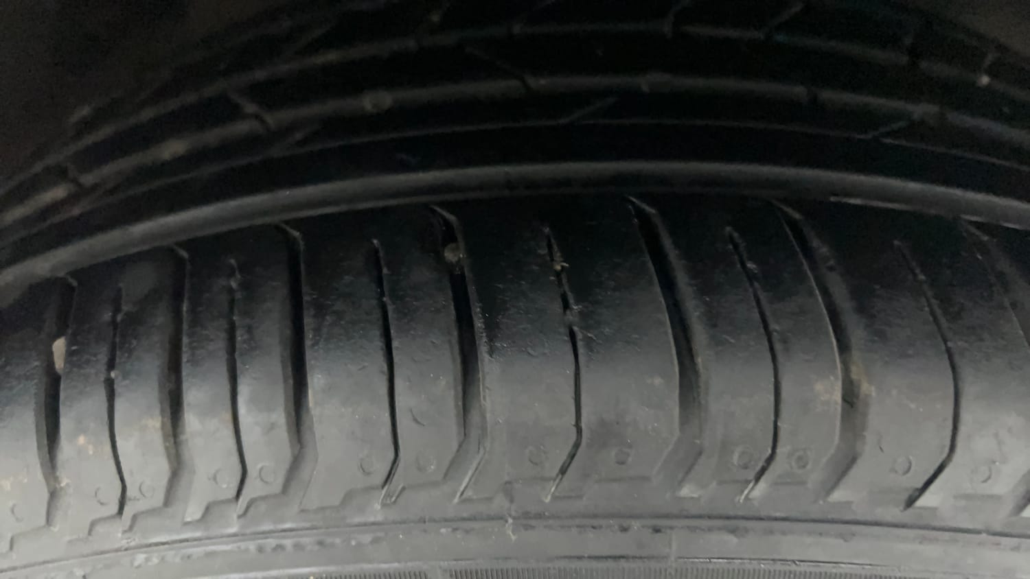 Used 2017 Maruti Suzuki Baleno RS 1.0 Petrol Manual tyres RIGHT FRONT TYRE TREAD VIEW