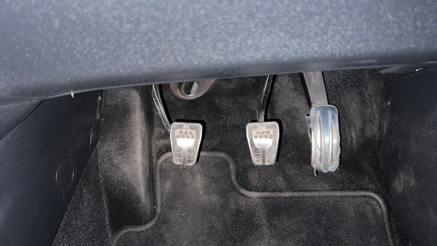 Used 2018 Ford EcoSport Titanium + 1.5L TDCi Diesel Manual interior PEDALS VIEW