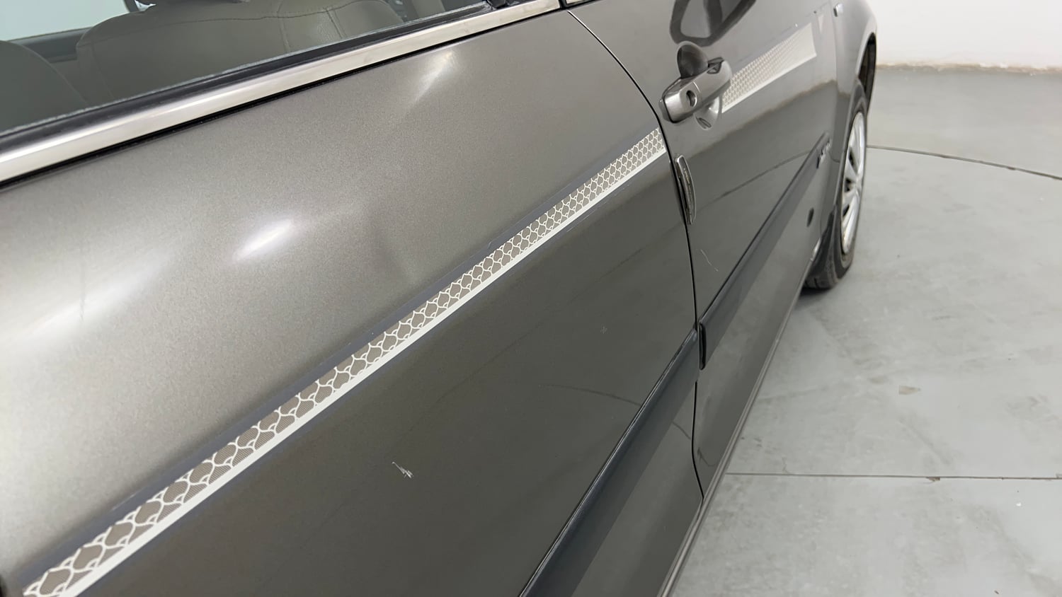 Used 2015 Maruti Suzuki Swift Dzire VXI Petrol Manual dents MINOR SCRATCH