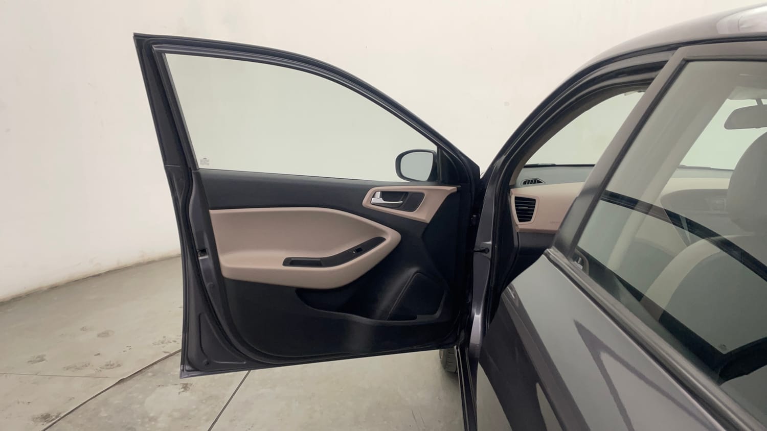 Used 2017 Hyundai Elite i20 Asta 1.2 (O) Petrol Manual interior LEFT FRONT DOOR OPEN VIEW
