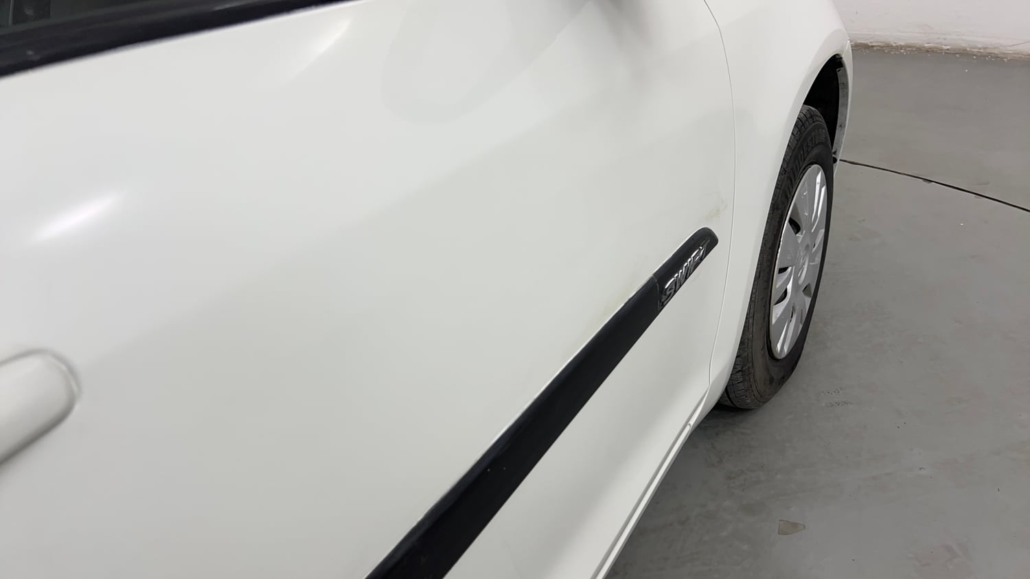 Used 2013 Maruti Suzuki Swift VXi Petrol Manual dents MINOR SCRATCH