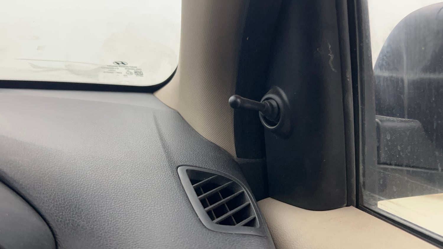 Used 2020 Hyundai Santro Era Executive Petrol Manual top_features Adjustable ORVM