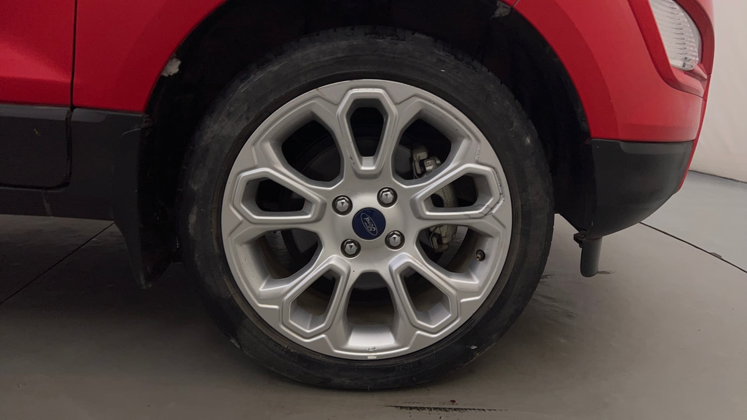 Used 2018 Ford EcoSport Titanium + 1.5L TDCi Diesel Manual tyres RIGHT FRONT TYRE RIM VIEW