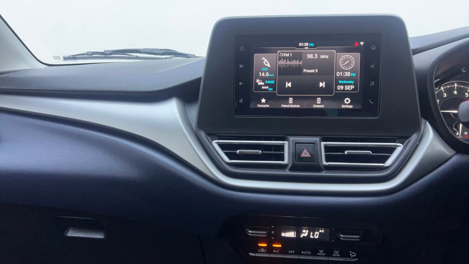 Used 2024 Maruti Suzuki Baleno Zeta AGS Petrol Automatic interior MUSIC SYSTEM & AC CONTROL VIEW