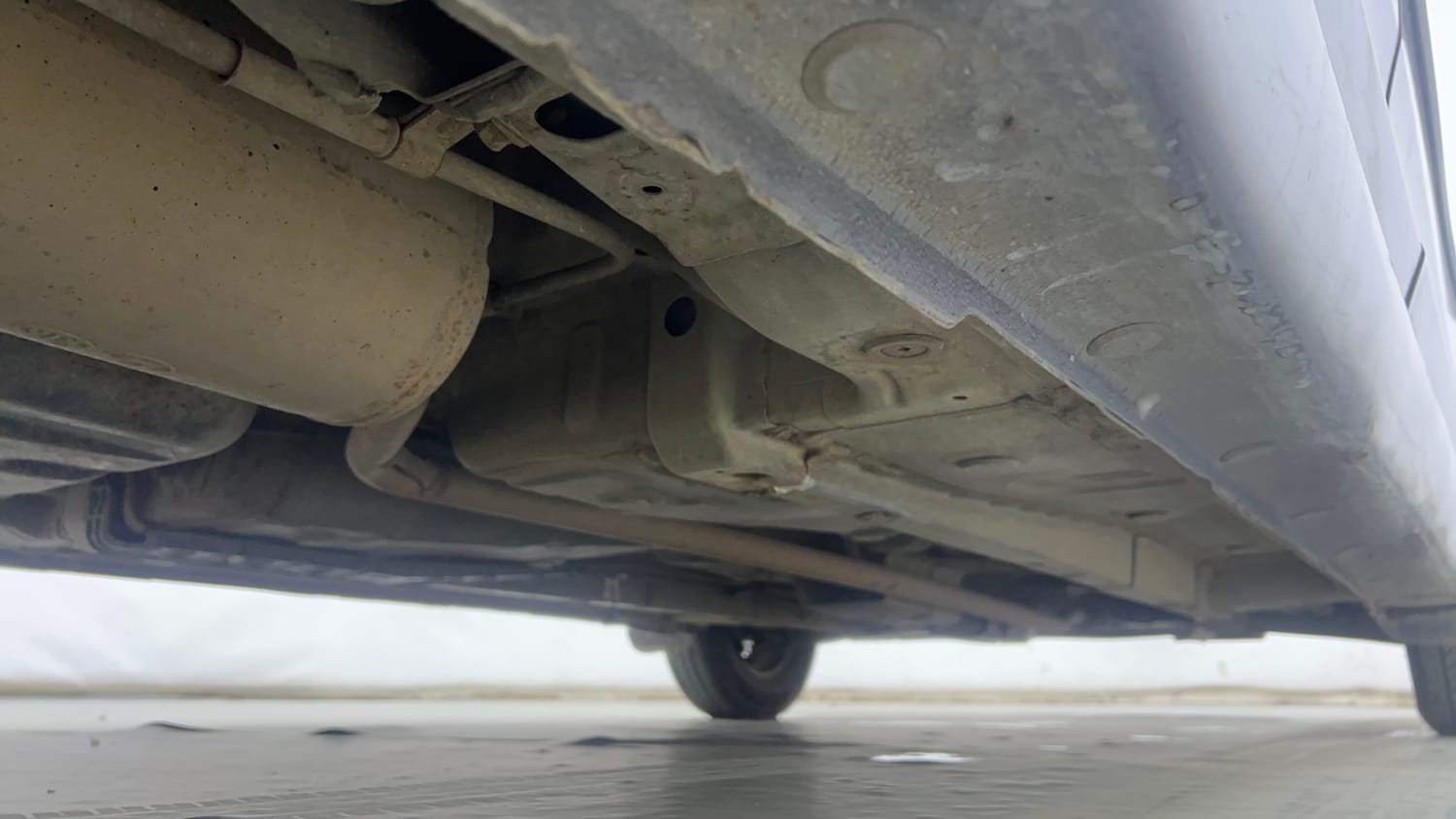 Used 2017 Hyundai Eon Era + Petrol Manual extra REAR RIGHT UNDERBODY VIEW