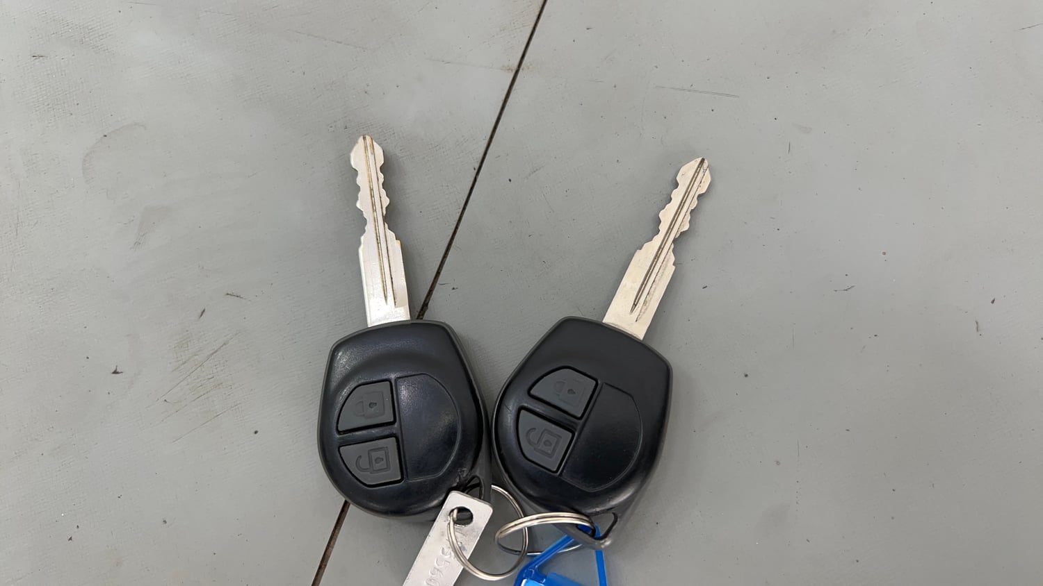 Used 2015 Maruti Suzuki Swift Dzire VXI Petrol Manual extra CAR KEY VIEW
