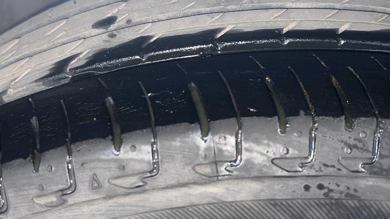 Used 2023 Honda City ZX Petrol CVT Petrol Automatic tyres RIGHT FRONT TYRE TREAD VIEW
