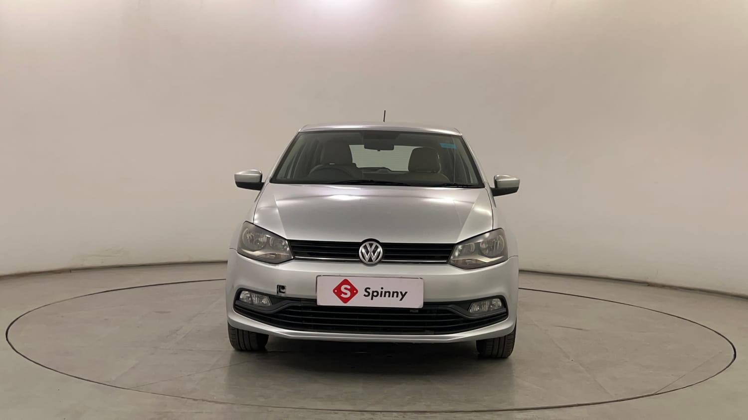 Used 2015 Volkswagen Polo Comfortline 1.2L (P) Petrol Manual exterior FRONT VIEW